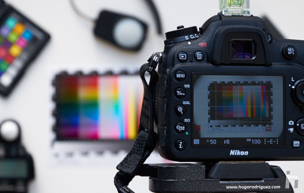 calibrar la cámara digital debe utilizarse un patrón (target) de cámara digital